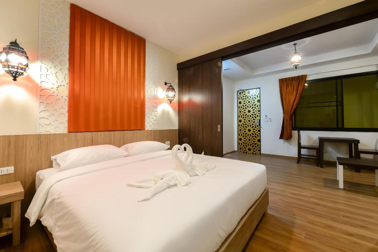 Anchanlina Hotel - SHA Plus Chalong Exterior foto